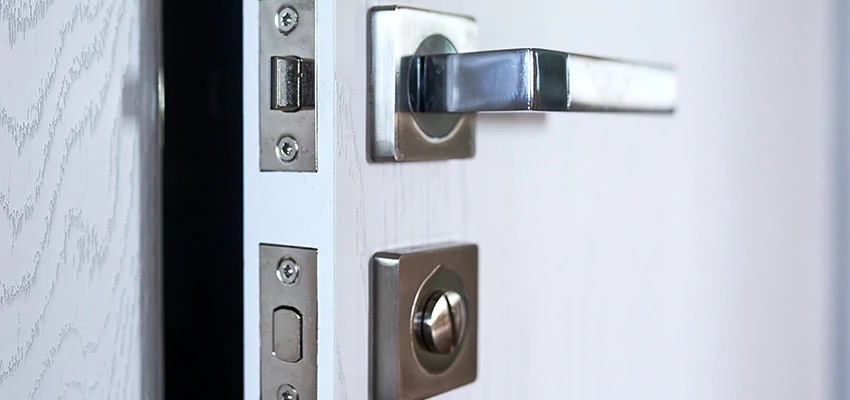 Door Lever Handle Lock Repair in Calabasas, CA