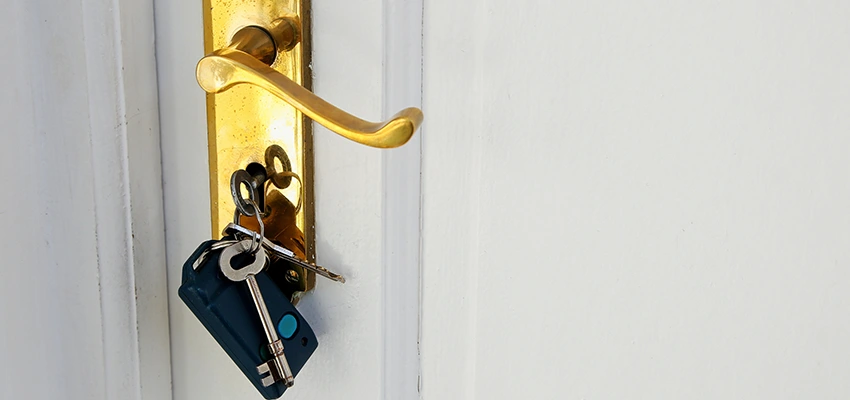 Broken Door Key Extraction in Calabasas, CA