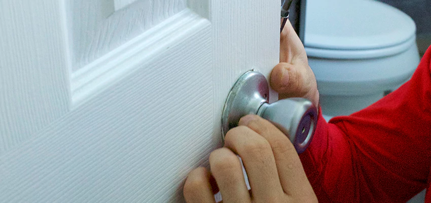 Vintage Door Knob Replacement in Calabasas, CA